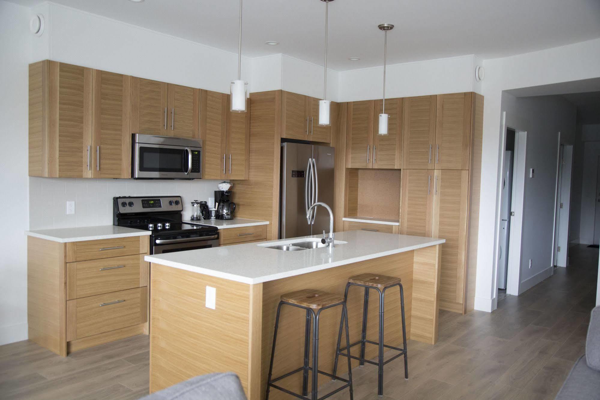 Pacific Point Market And Suites Powell River Bagian luar foto